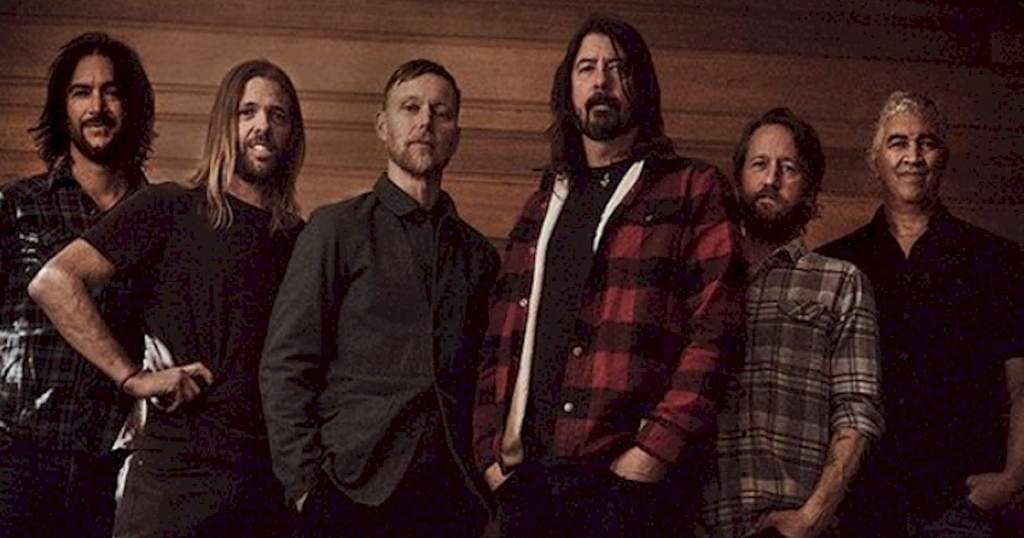 Foo Fighters: coletânea alcança o TOP 5 no Reino Unido