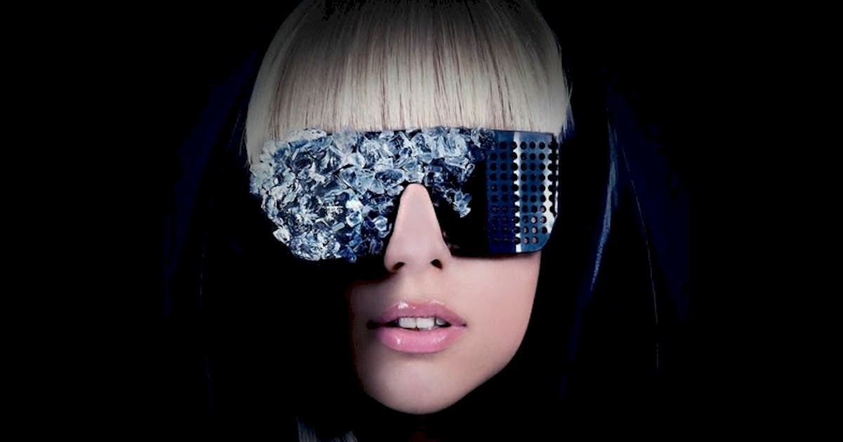 Álbum de estreia de Lady Gaga bate 300 semanas na Billboard 200 