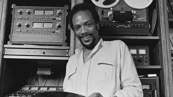 Morre Quincy Jones, lendário produtor, aos 91 anos